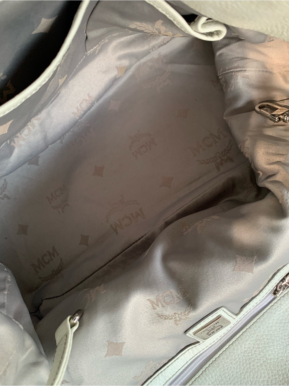 MCM Limited Edition Tote - Picture 13 of 14